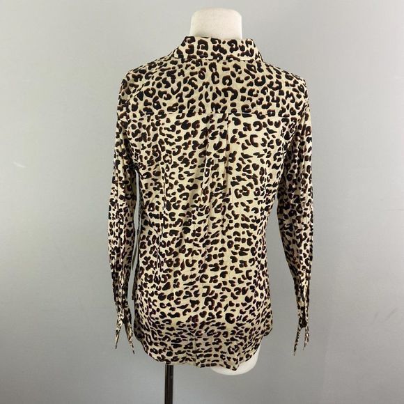 NWT‎ 1901 Animal Print Long Sleeve Button Down - Picture 4 of 8